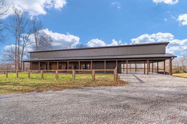 393 Holt Ridge Road, Tazewell, TN 37879
