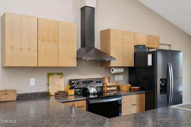 393 Holt Ridge Road, Tazewell, TN 37879