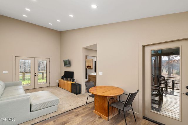 393 Holt Ridge Road, Tazewell, TN 37879