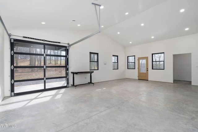 393 Holt Ridge Road, Tazewell, TN 37879