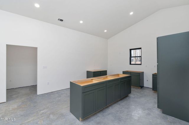 393 Holt Ridge Road, Tazewell, TN 37879