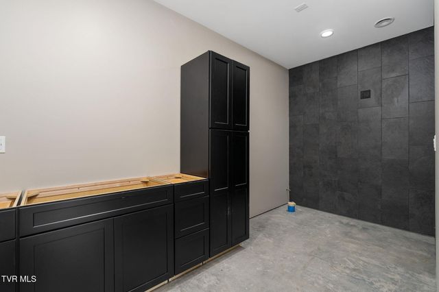 393 Holt Ridge Road, Tazewell, TN 37879