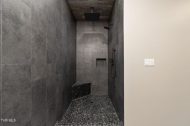 393 Holt Ridge Road, Tazewell, TN 37879