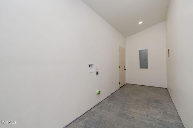 393 Holt Ridge Road, Tazewell, TN 37879