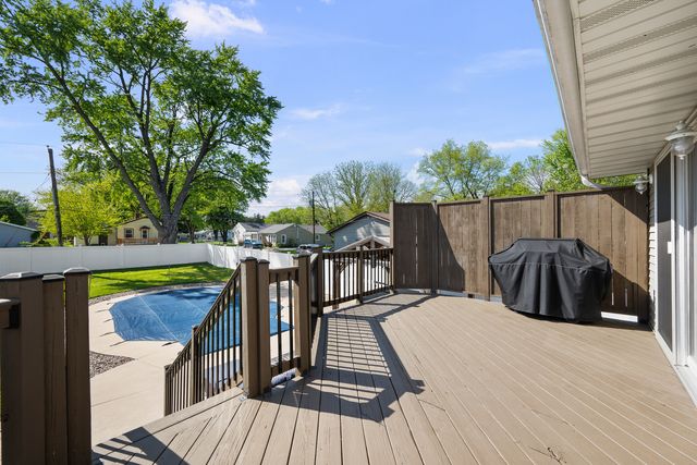 2914 44TH Street, Rock Island, IL 61201