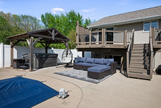2914 44TH Street, Rock Island, IL 61201