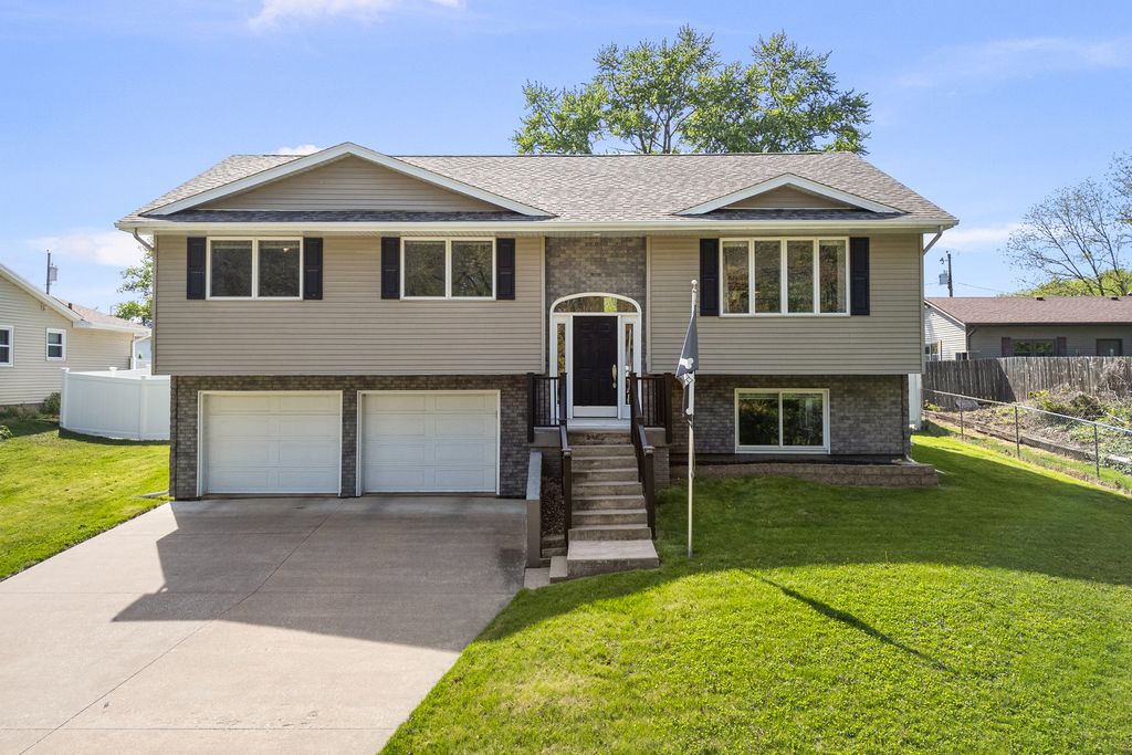 2914 44TH Street, Rock Island, IL 61201