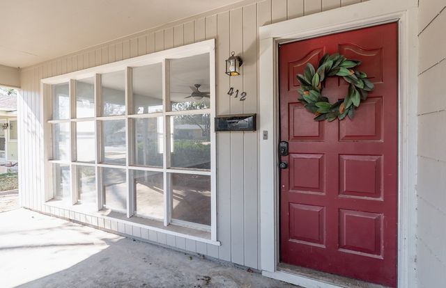 412 Westminster, Kerrville, TX 78028