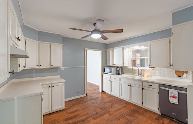 412 Westminster, Kerrville, TX 78028