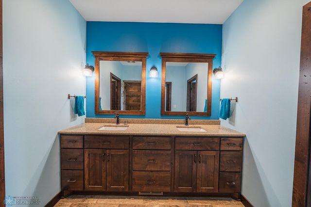 17131 Kelcy Lane, Detroit Lakes, MN 56501