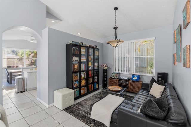 3222 NW 22nd Avenue, Oakland Park, FL 33309