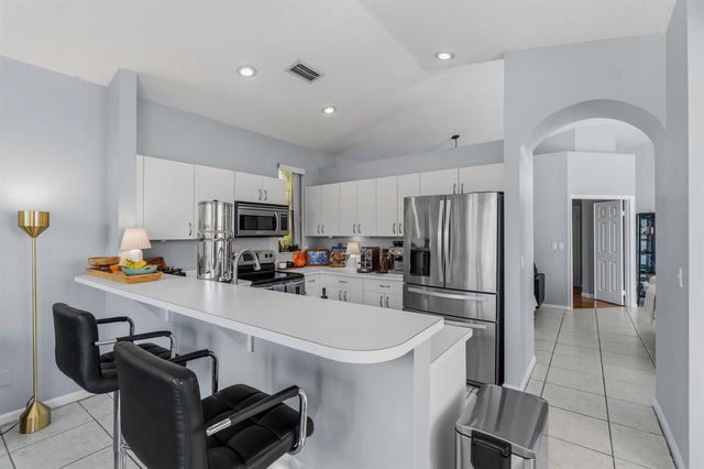 3222 NW 22nd Avenue, Oakland Park, FL 33309