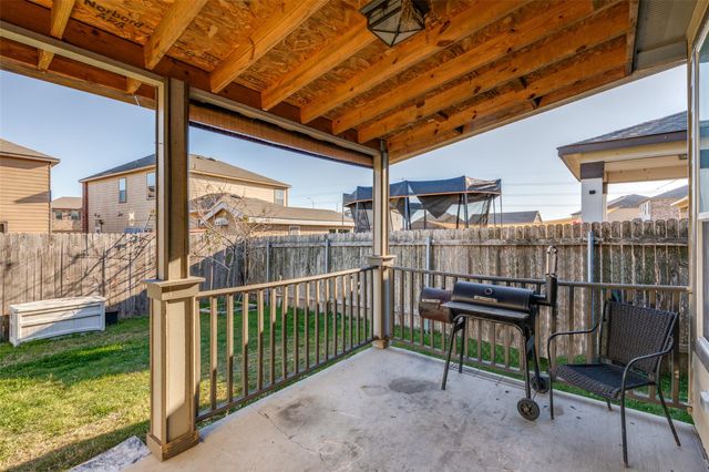 6817 Horseshoe Pond DR, Del Valle, TX 78617