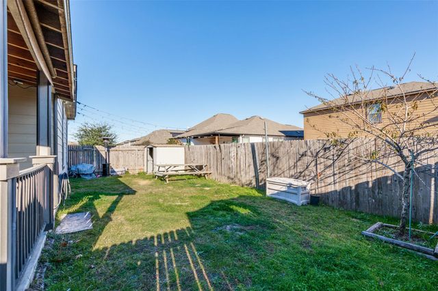 6817 Horseshoe Pond DR, Del Valle, TX 78617