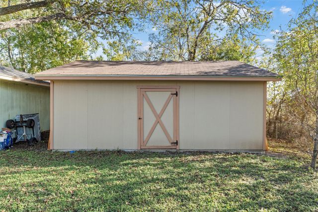 119 New Acres Drive, Hewitt, TX 76643