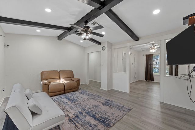 119 New Acres Drive, Hewitt, TX 76643