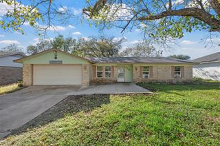 119 New Acres Drive, Hewitt, TX 76643