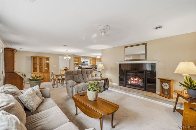 131 Burnside Drive, Tonawanda, NY 14150