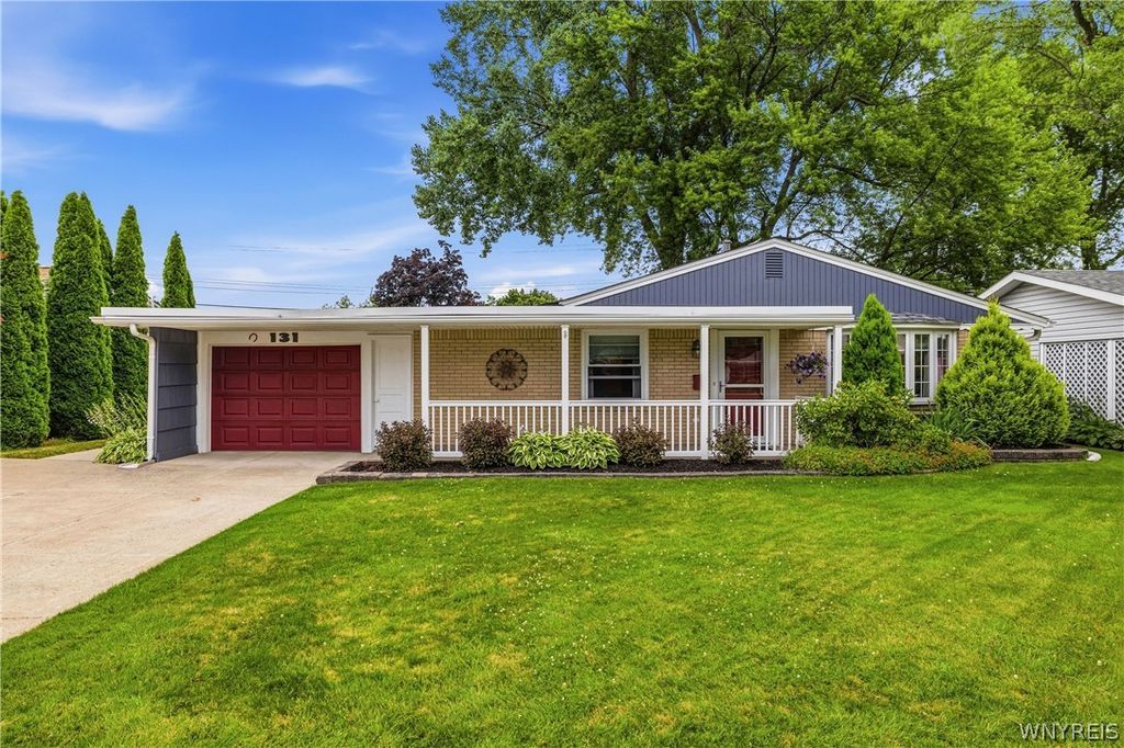 131 Burnside Drive, Tonawanda, NY 14150