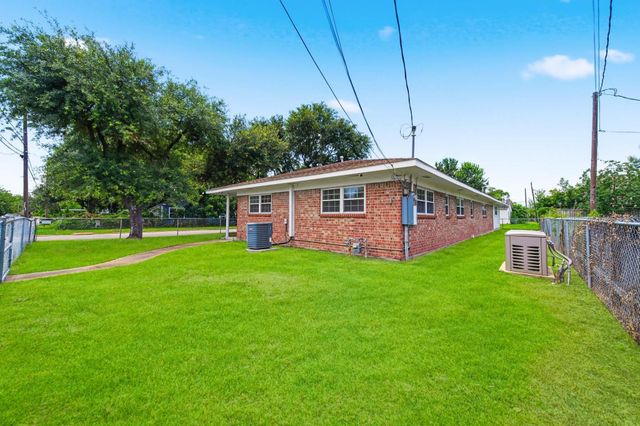 701 Crown Street, Galena Park, TX 77547