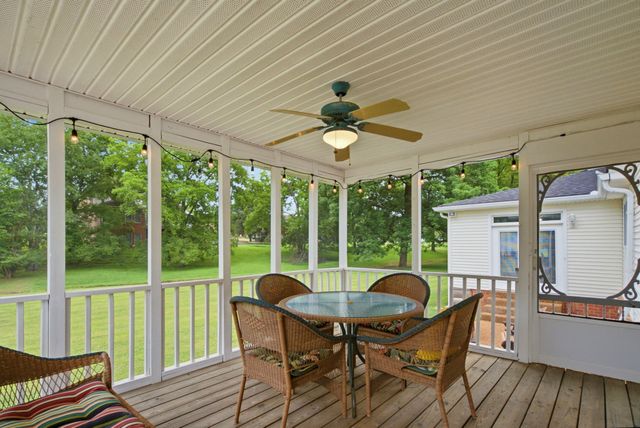 318 Walnut Ct, White House, TN 37188