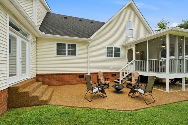 318 Walnut Ct, White House, TN 37188