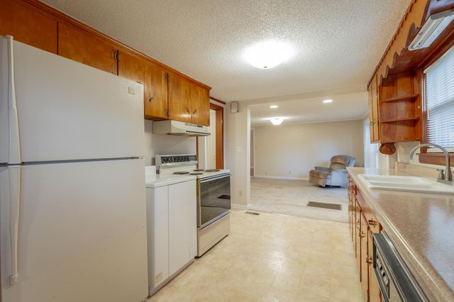 1010 Main Street, Kimball, TN 37347
