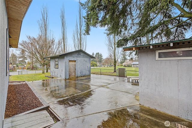 2502 NE 7th Street, Renton, WA 98056