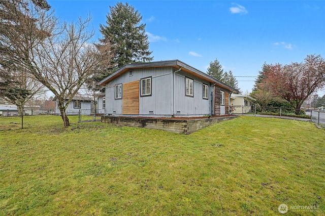 2502 NE 7th Street, Renton, WA 98056