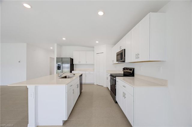 17158 Pompeii WAY, North Fort Myers, FL 33917