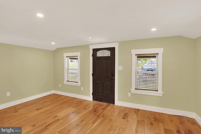 25 ALSACE AVE, Temple, PA 19560