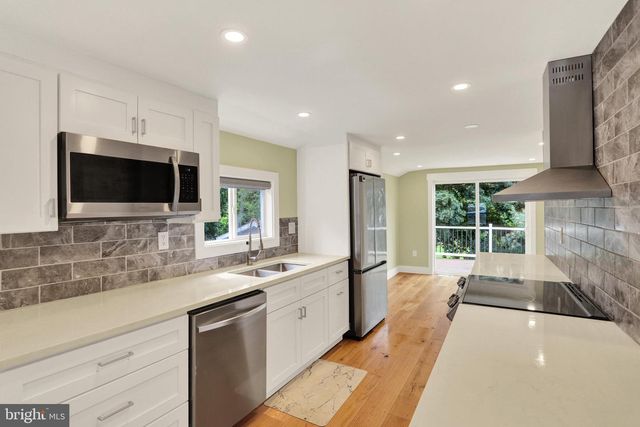 25 ALSACE AVE, Temple, PA 19560