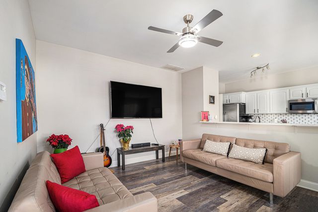 12127 White Tail Lane, Huntley, IL 60142