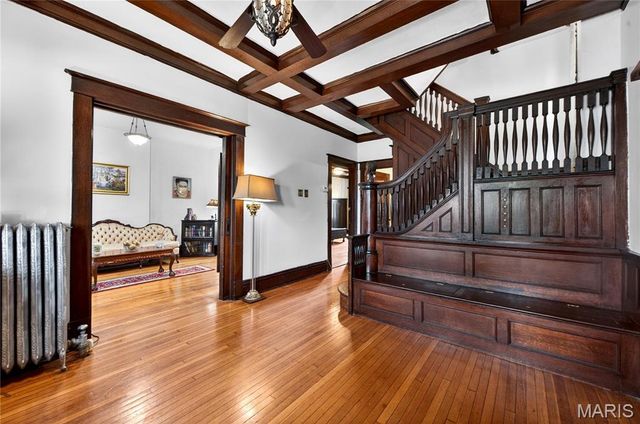 5186 Vernon Avenue, St Louis, MO 63113