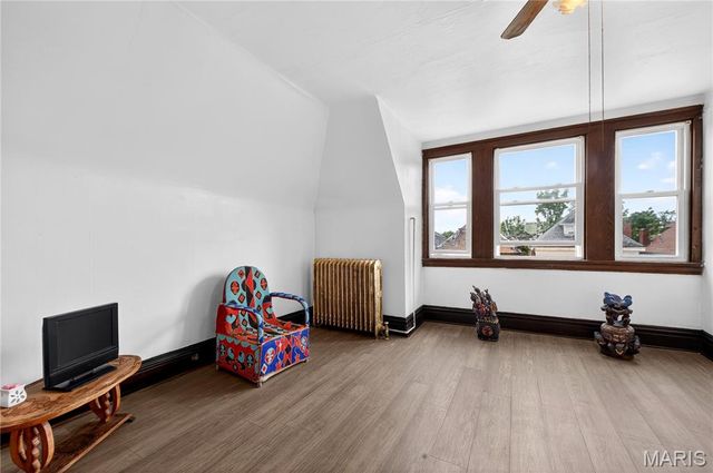 5186 Vernon Avenue, St Louis, MO 63113