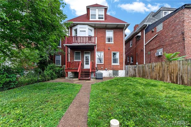 5186 Vernon Avenue, St Louis, MO 63113