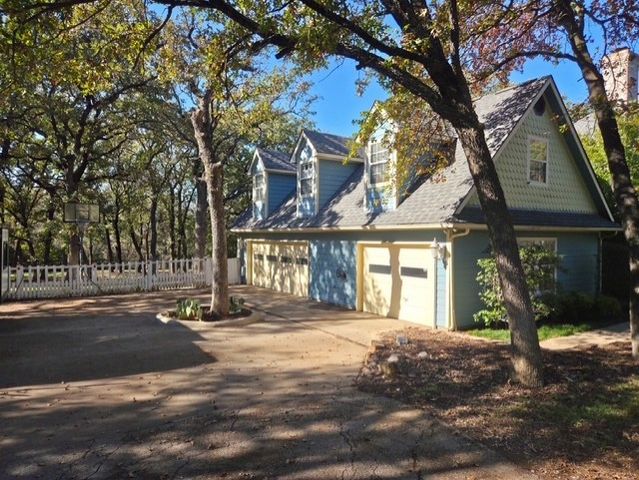 613 Seals Road, Bartonville, TX 76226