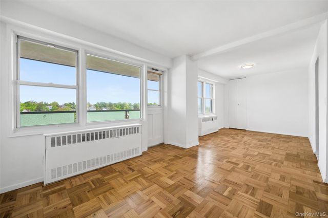 1853 Central Park Avenue 5J, Yonkers, NY 10710