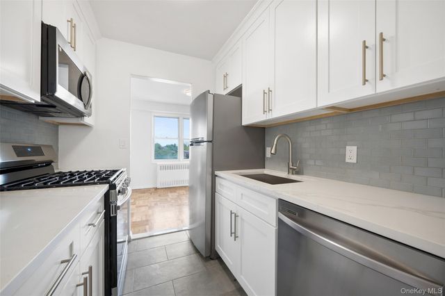 1853 Central Park Avenue 5J, Yonkers, NY 10710