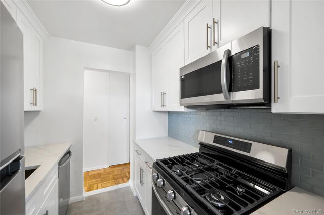 1853 Central Park Avenue 5J, Yonkers, NY 10710