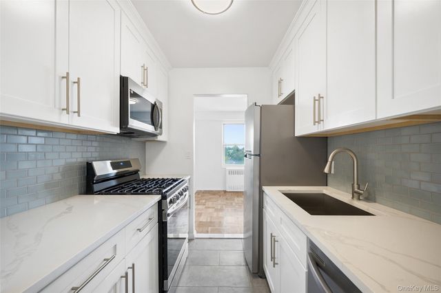 1853 Central Park Avenue 5J, Yonkers, NY 10710