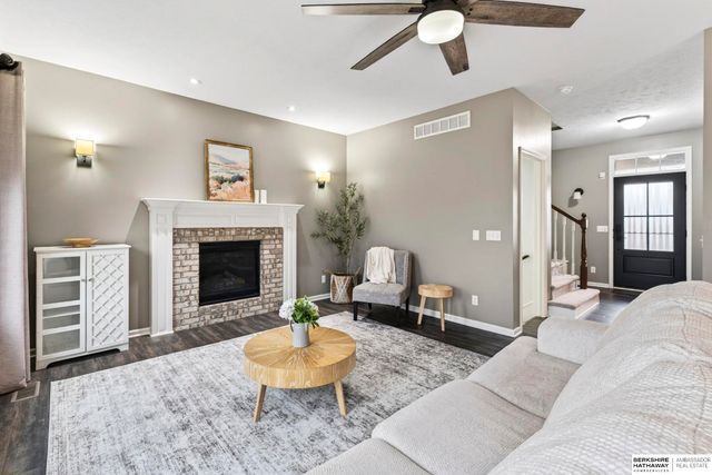 8524 Kilpatrick Parkway, Bennington, NE 68007