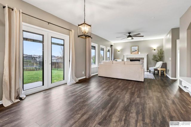 8524 Kilpatrick Parkway, Bennington, NE 68007