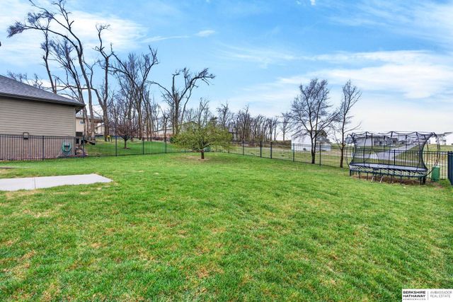 8524 Kilpatrick Parkway, Bennington, NE 68007