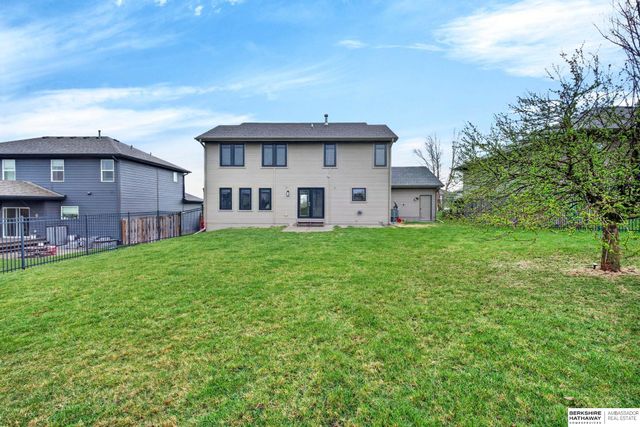8524 Kilpatrick Parkway, Bennington, NE 68007