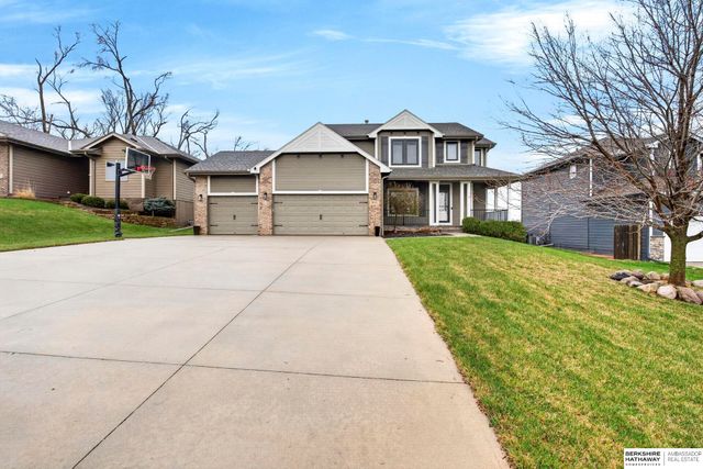 8524 Kilpatrick Parkway, Bennington, NE 68007