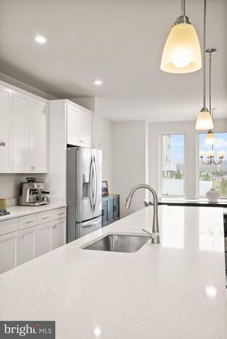 19298 FORKED CREEK TER, Leesburg, VA 20175