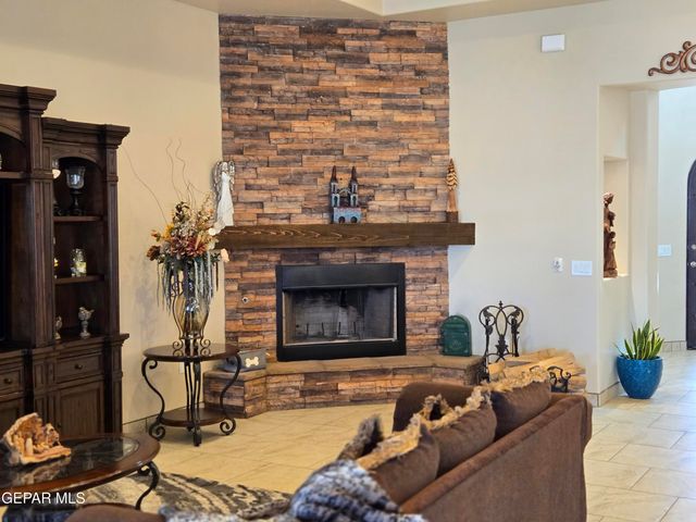 3370 Opitz Road, Anthony, NM 88021