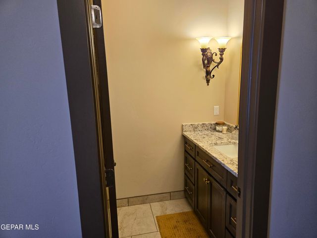 3370 Opitz Road, Anthony, NM 88021