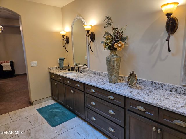 3370 Opitz Road, Anthony, NM 88021